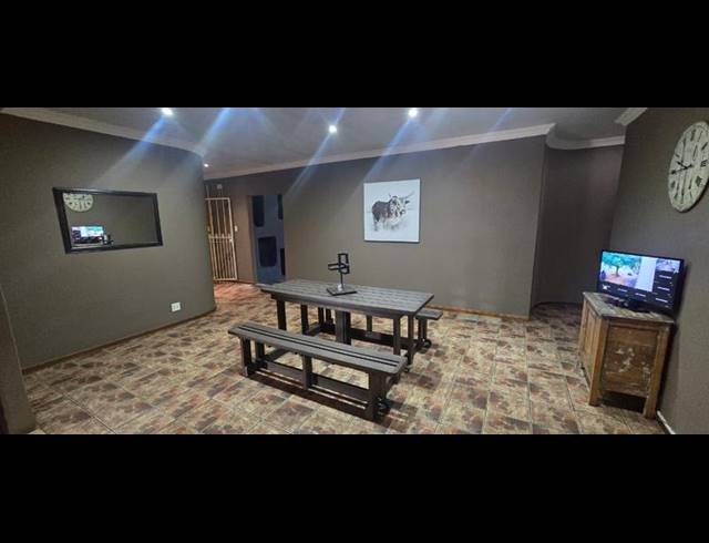 7 BEDROOM HOUSE FOR SALE IN DUNCANVILLE